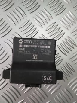 GATEWAY control unit VW PASSAT B6 2008 ANGL.