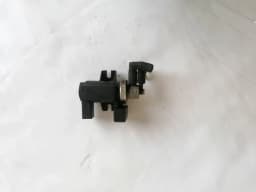 Solenoid vacuum valve AUDI A4 2001 SEDAN
